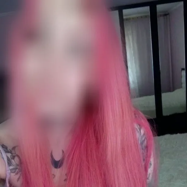 Elena, 37