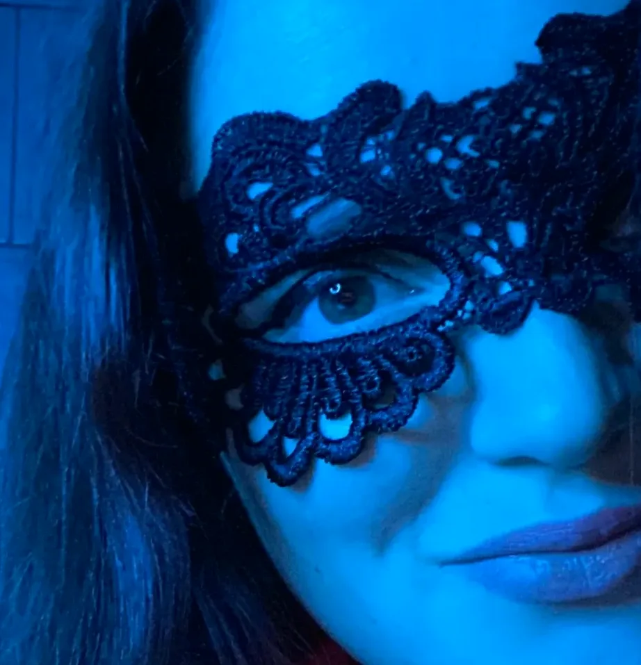 Hanna, 29