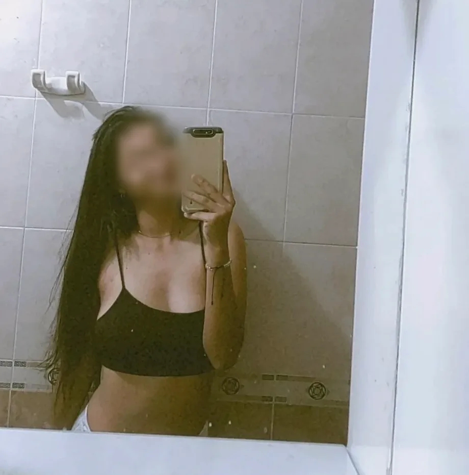 Maren, 22