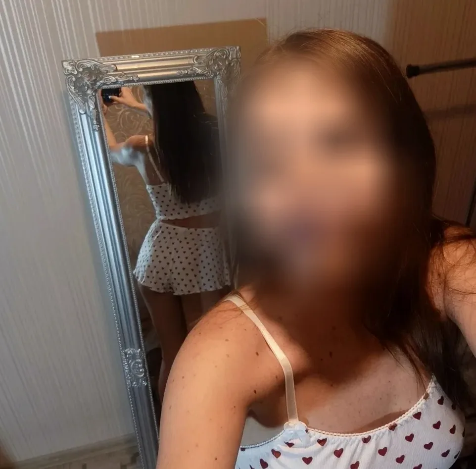 Simone, 37